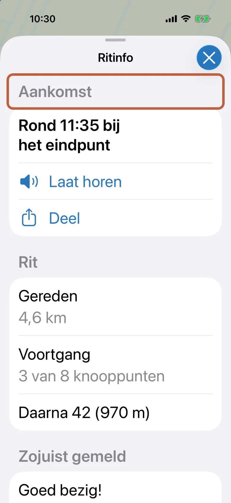 Het blad Ritinfo bij grote tekst. Onder Aankomst Rond 11:35 bij het eindpunt met Laat horen en Deel. Onder Rit Gereden 4,6 km, Voortgang 3 van 8 knooppunten en Rechtsaf, richting 42 (1,2 km).